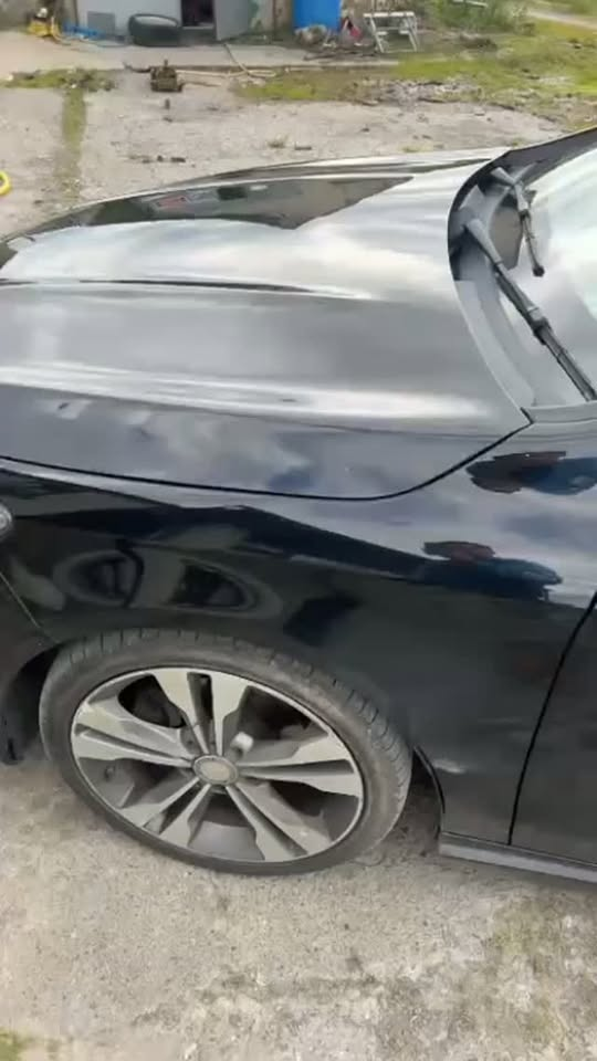 Damage, dents or non-runners — we still buy and still pay cash.